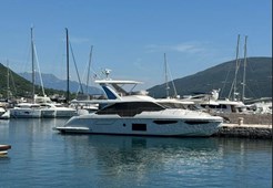 M Azimut 60 Fly for charter in Herceg Novi