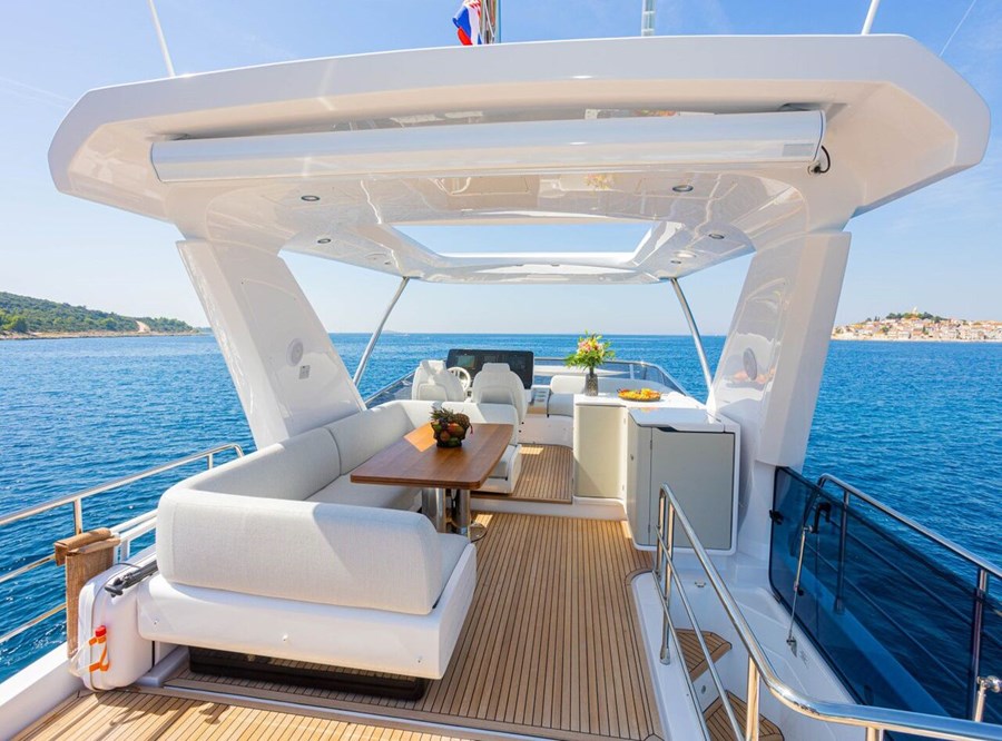 Azimut 60 HT