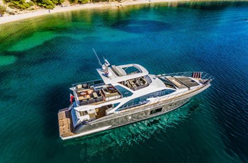 M Azimut 66 Fly Charter Kastela, Split