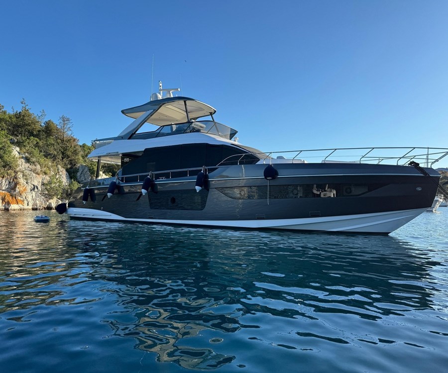 Azimut 68 Flybridge - Pangea