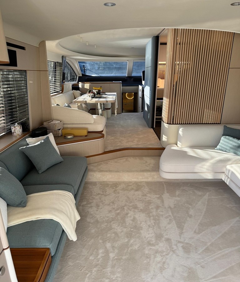 Azimut 68 Flybridge - Pangea