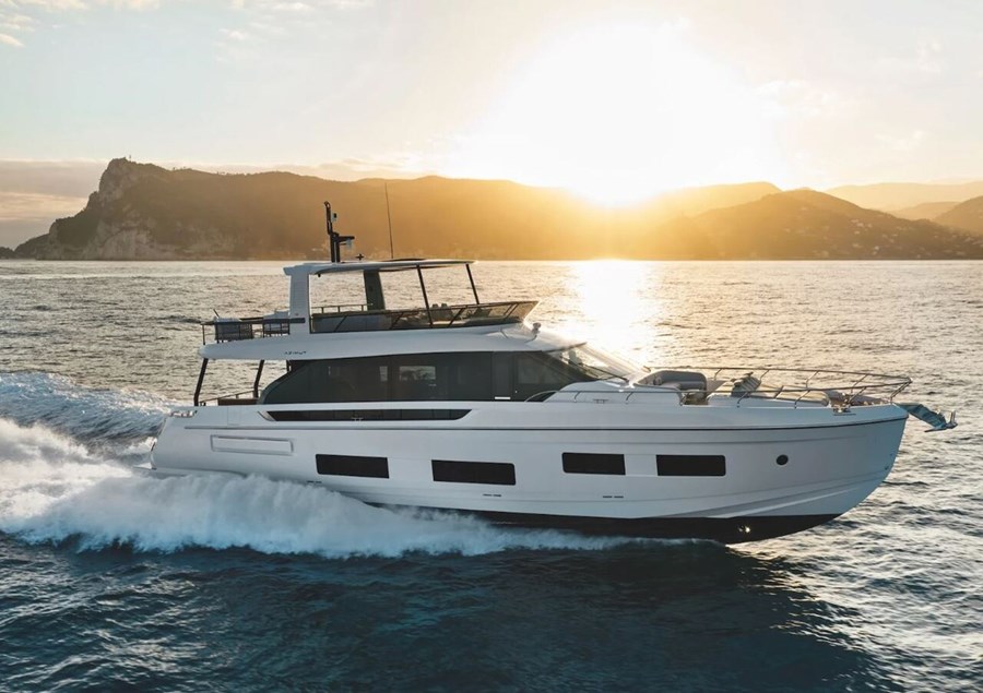 Azimut 82 Fly
