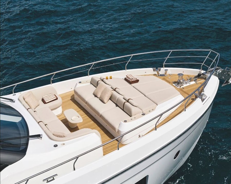 Azimut 82 Fly