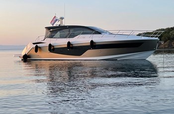 M Azimut Atlantis 51 Prodaja plovila