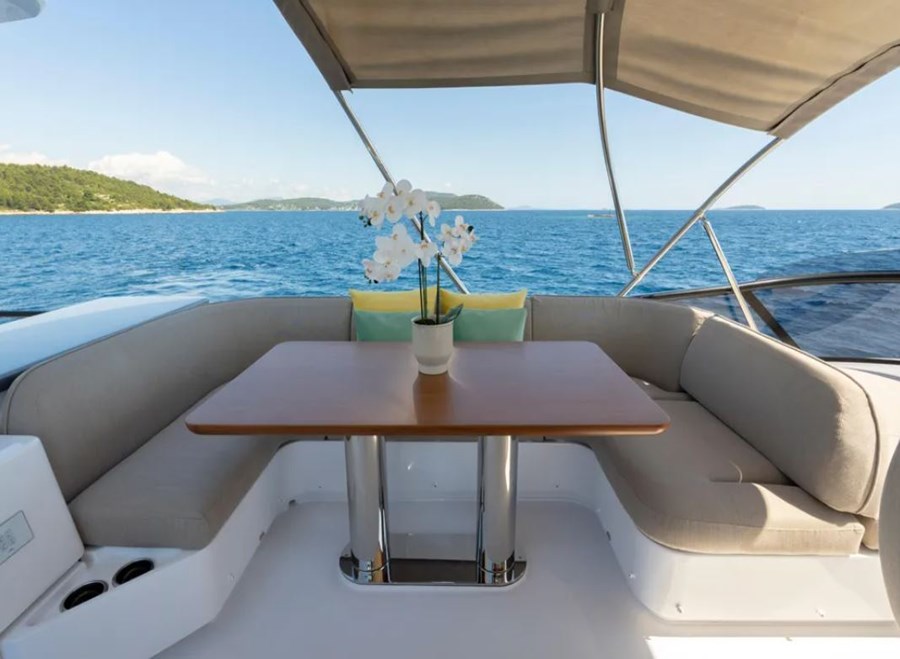 Azimut Magellano 60 Fly