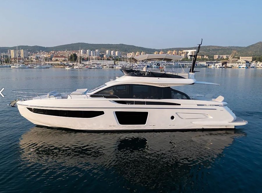Azimut S7 Fly