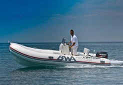 R BWA Sport 17 for charter in Zadar