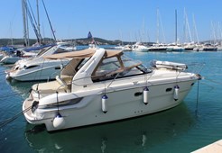 M Bavaria 32 Sport for charter in Zadar