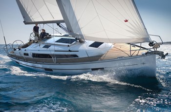 B Bavaria 37 Cruiser new Noleggio Trogir