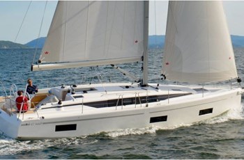 Bavaria C 42