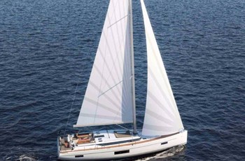 B Bavaria C57 charter Noleggio Seget Donji