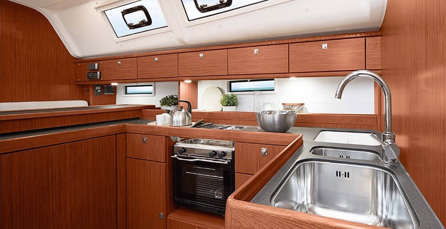 Bavaria Cruiser 51 charter