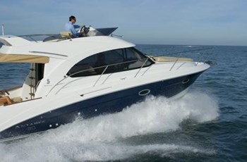M Beneteau Antares 32 fly Pronájem Trogir