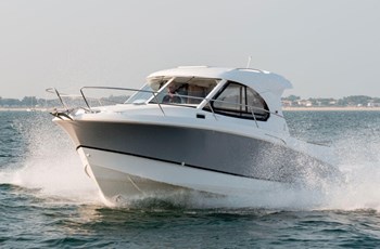 M Beneteau Antares 8 Pronájem Pula