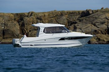 M Beneteau Antares 8.80 New Pronájem Punat, Krk