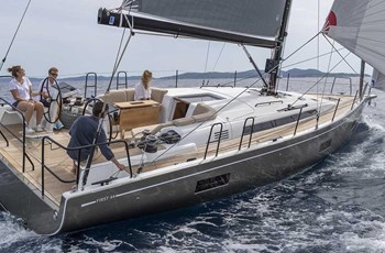 S Beneteau First 44 Charter Split