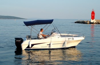 M Beneteau Flyer 550 Sun Deck Pronájem Trogir