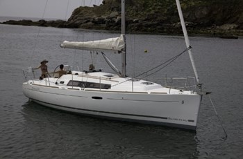 S Beneteau Oceanis 34 Charter Sibenik