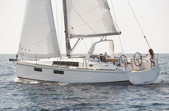 P Beneteau Oceanis 35.1 Vuokraus Pirovac