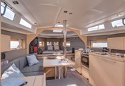 Beneteau Oceanis 38
