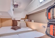Beneteau Oceanis 38