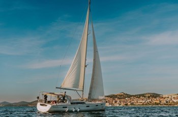 Ł Beneteau Oceanis 45 Łodzie na sprzedaż Sibenik