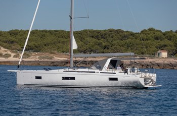 S Beneteau Oceanis 54 Yacht Charter Seget Donji