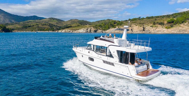 Beneteau Swift Trawler 41 ID4961 - Motor yacht in marina Split for ...