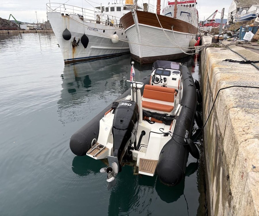 Brig EAGLE 8 hypalon