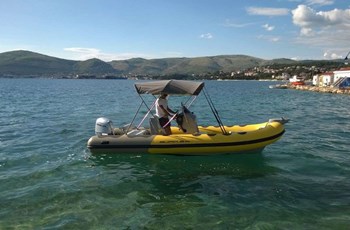 I Bura 560 Charter Trogir