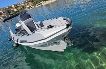 I Bura 8 step Charter Zadar