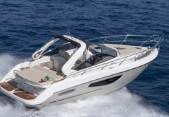 M Cranchi 33 Endurance for charter in Sibenik