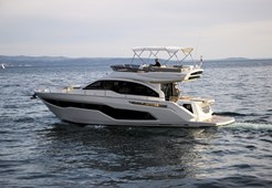 B Cranchi E 52 F Evoluzione for charter in Split