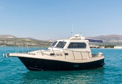 M Damor 980 Fjera blue for charter in Split