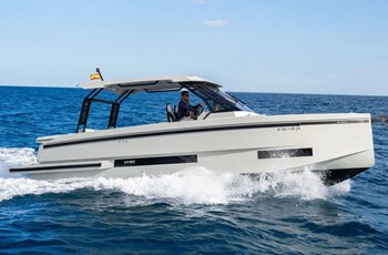 M De Antonio D32 Pronájem Seget Donji