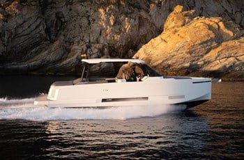 M De Antonio D36 Pronájem Seget Donji