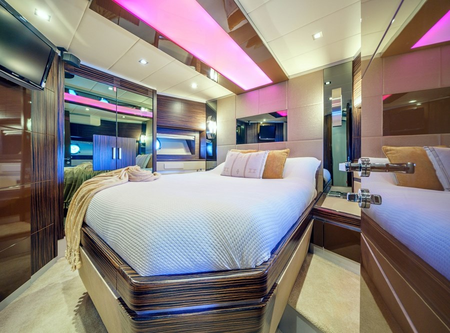 Dominator 780S - Dalia