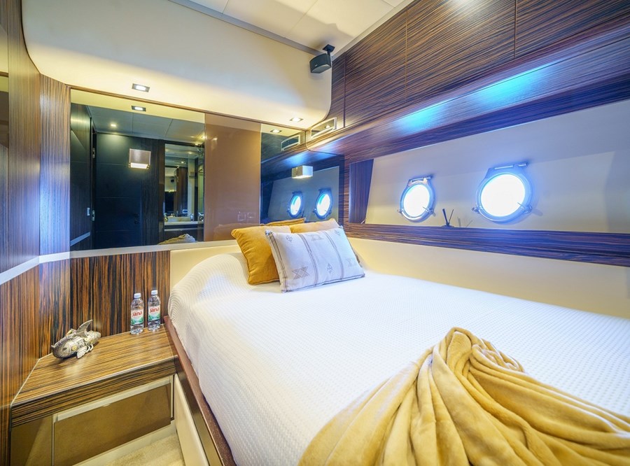 Dominator 780S - Dalia