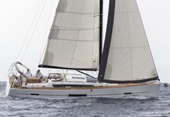 B Dufour 520 - 4 cabins for charter in Primosten