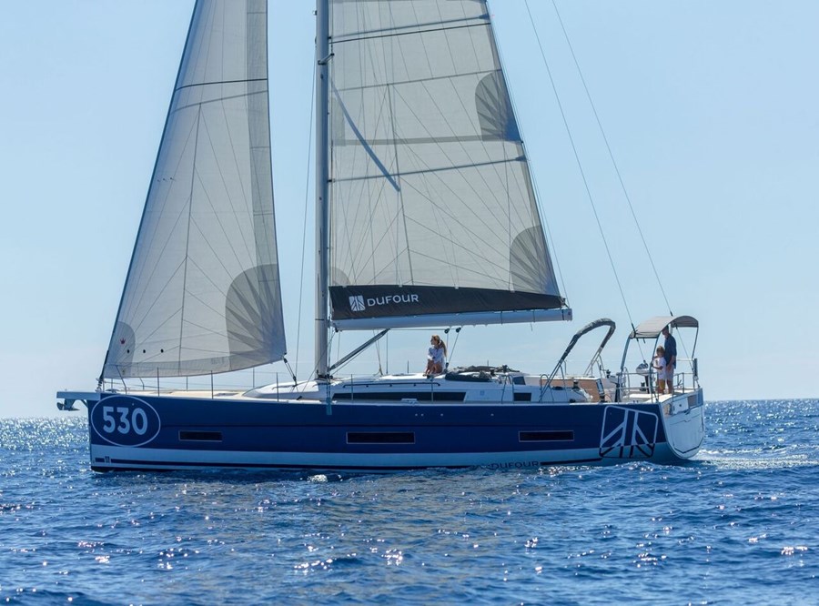 Dufour 530