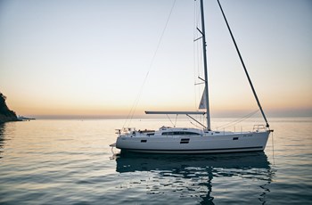 Ł Elan 50.1 Impression 4 cabins Czarter Sibenik