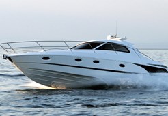 M Elan Power E35 for charter in Pirovac