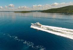 M Elegance 76 owner for charter in Sibenik