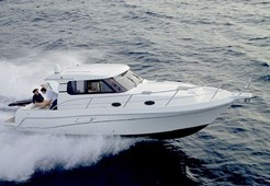 B Faeton 1040 for charter in Sukosan