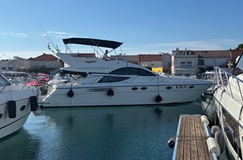 V Fairline Phantom 46 Bateau a vendre 