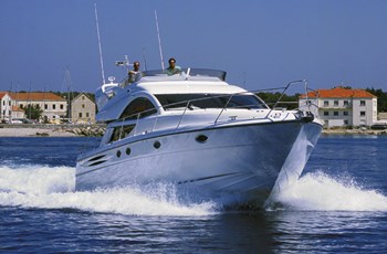 M Fairline Phantom 50 Charter Sibenik
