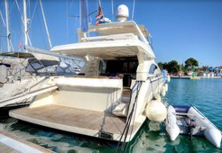B Ferretti 680 for charter in Zadar