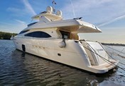 Ferretti 830 Ferretti 830