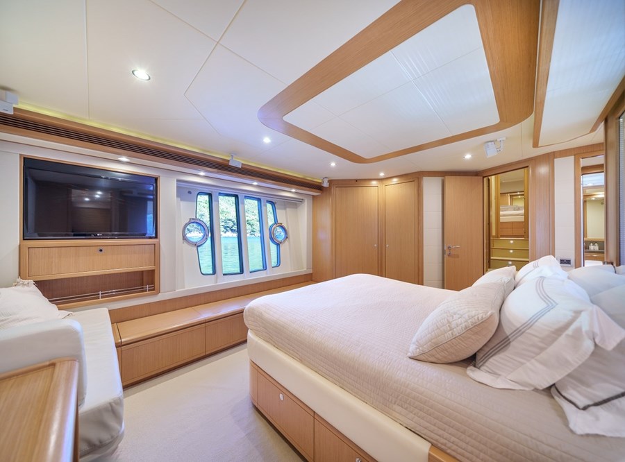 Ferretti 830 Cipriana