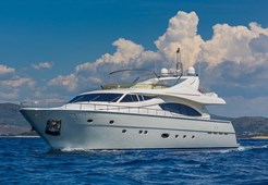 B Ferretti 880 for charter in Split